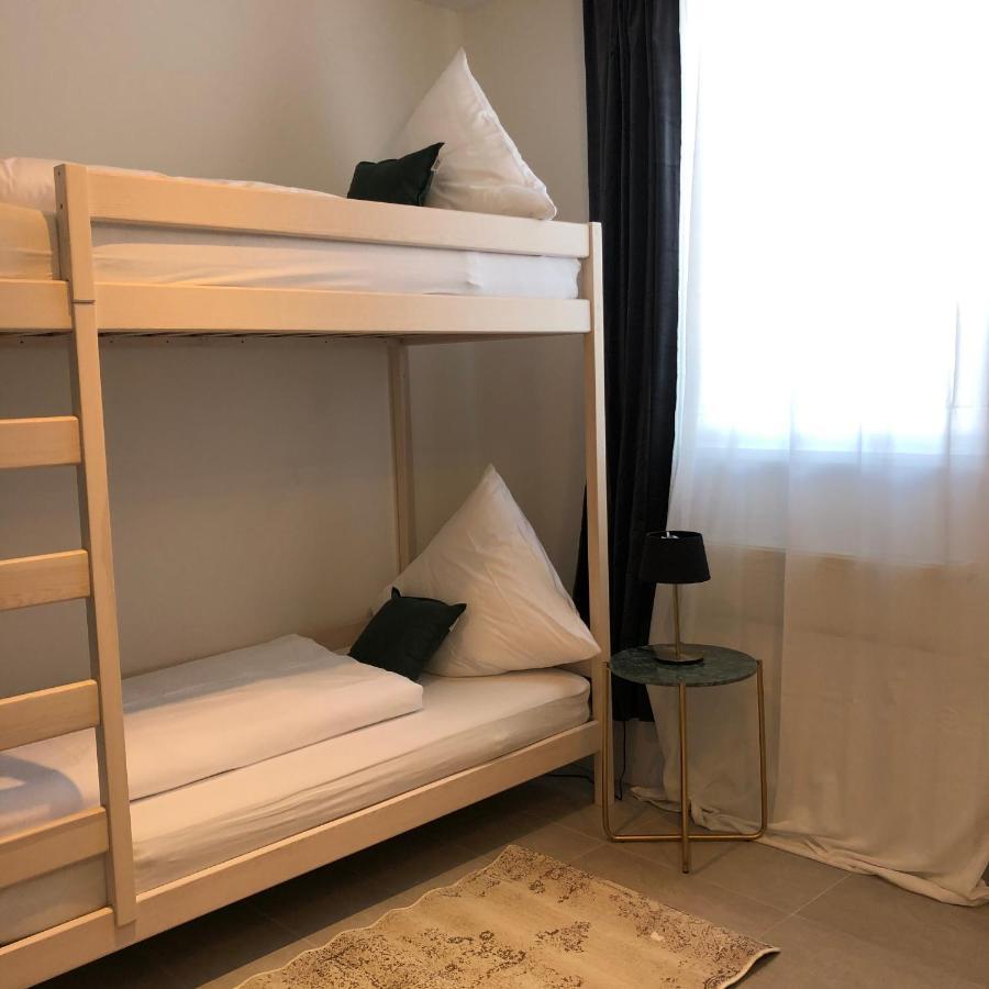 Apartment Business & Fitter